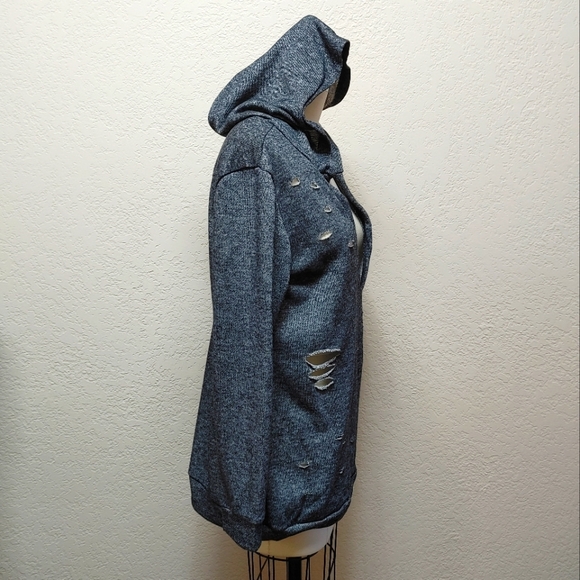 Fashionnova Cut out sweater - Picture 3 of 8